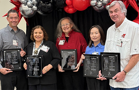 Flores Lindquist Award